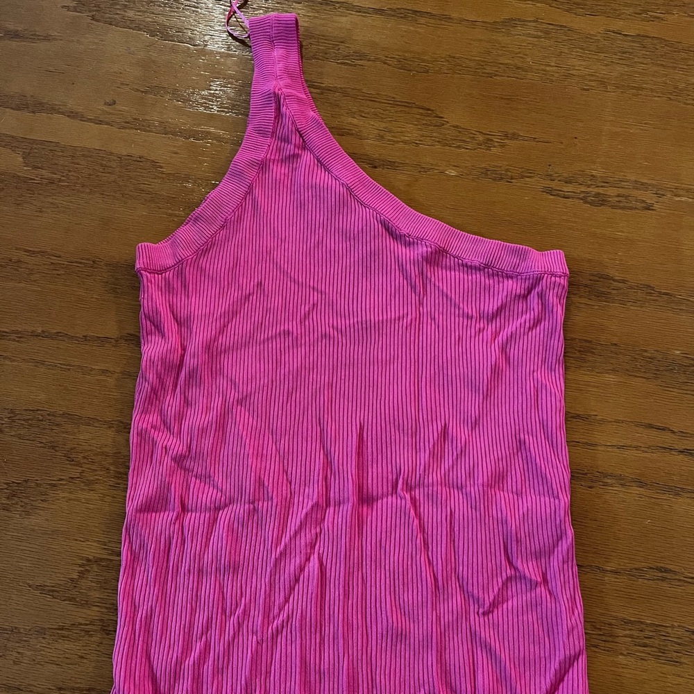 Women’s pink Zara one shoulder top